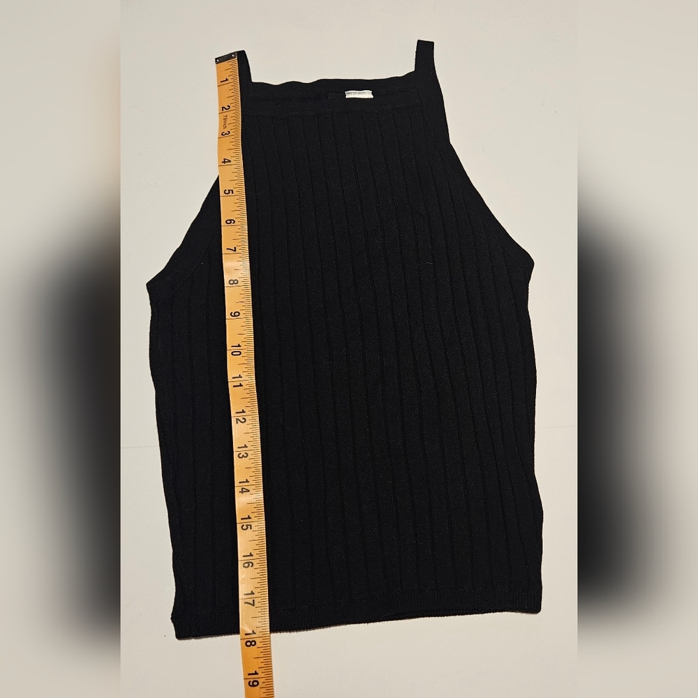 H&M Black Ribbed Sleeveless Tank Top. Size XS - Picture 4 of 6